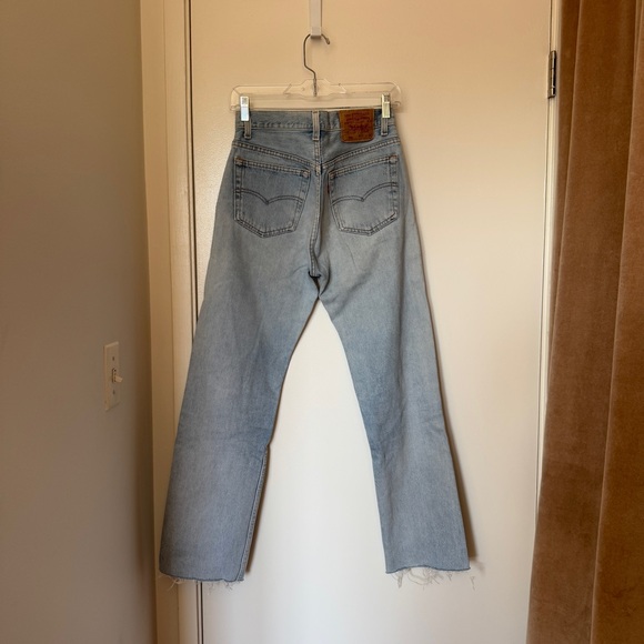True Vintage Levi’s - Picture 2 of 6
